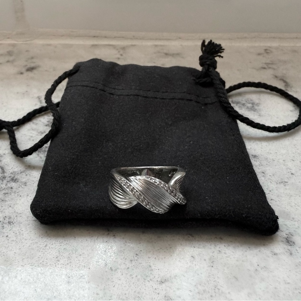 Sterling Silver Twist Ring with Diamonds *Open To Offers